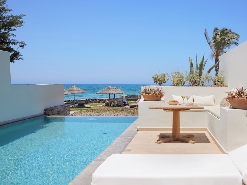 2 Bedroom Suite, Gym Private Pool - Photo 12