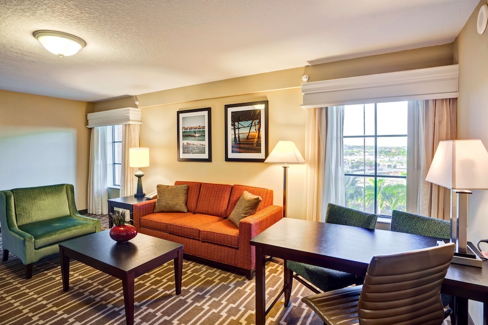 Suite, 1 King Bed, Accessible, Bay View (Hearing) photo 2