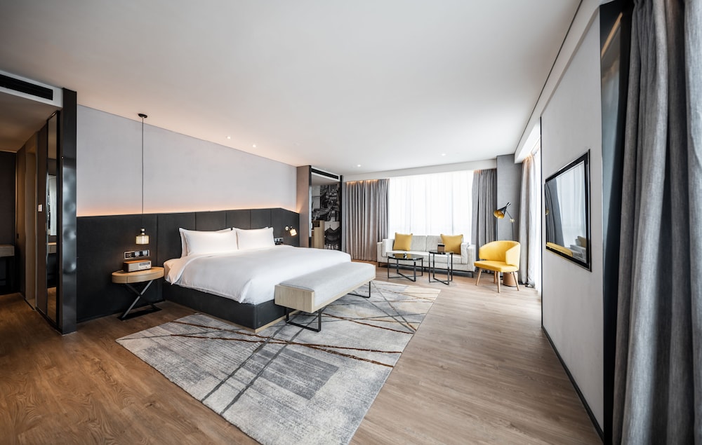 Standard Suite
