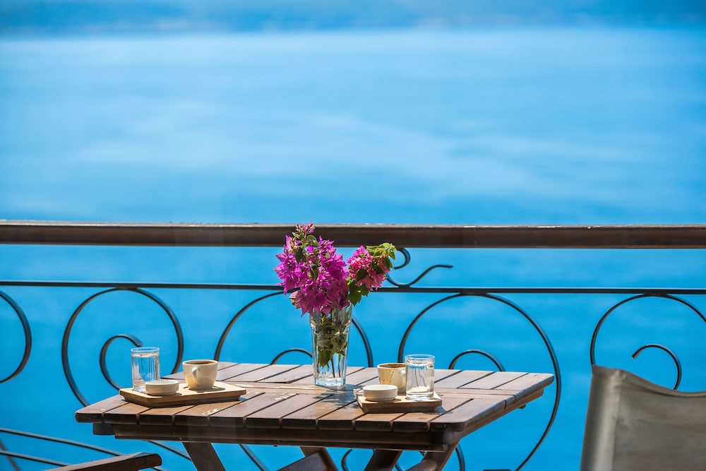 Superior Double Room, Balcony, Sea View photo 3