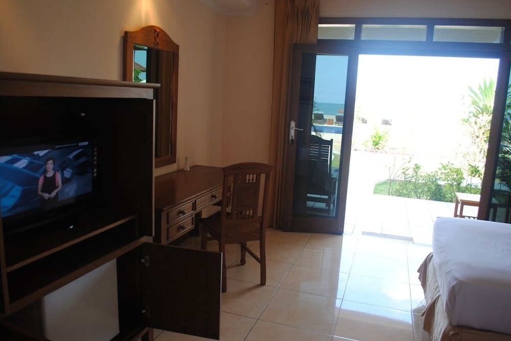 Deluxe Room With Sea View photo 2