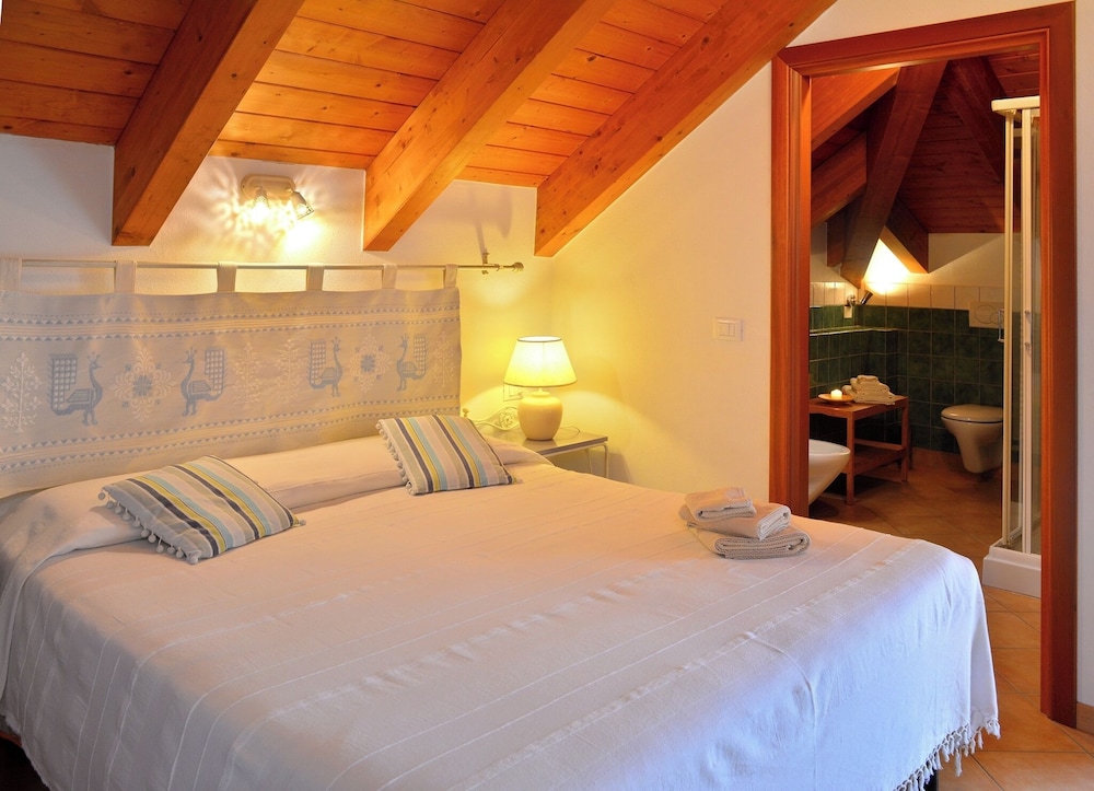 Comfort Room photo 1