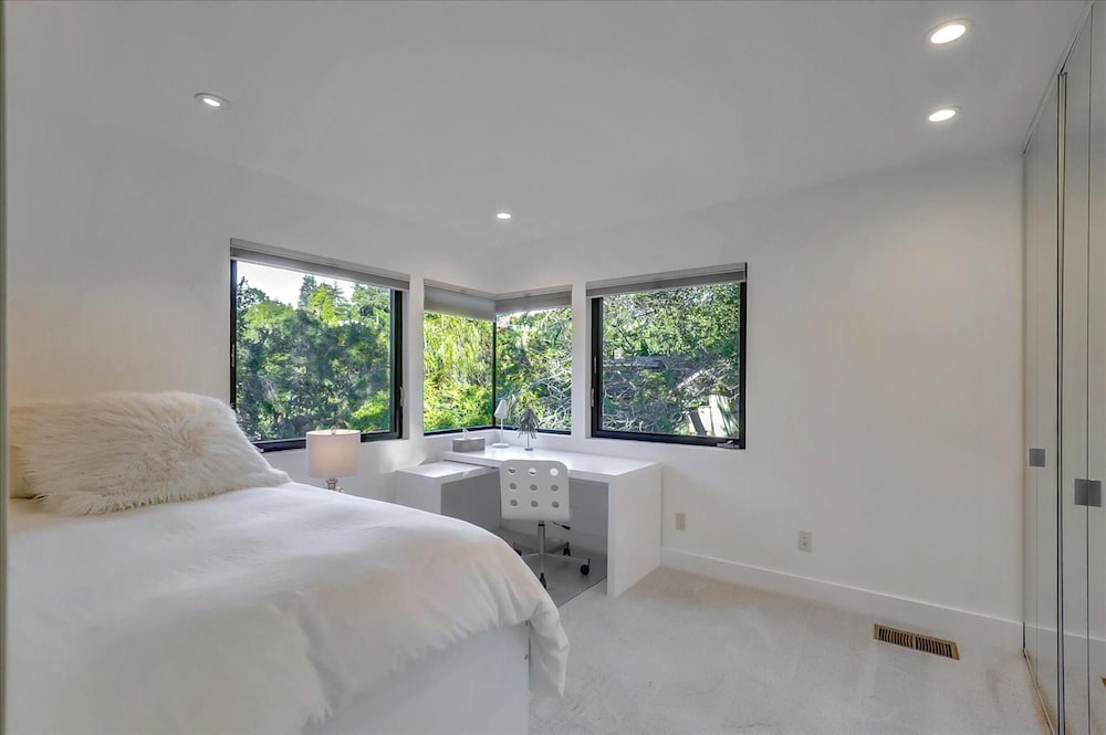 Studio (4 Bedrooms) photo 3