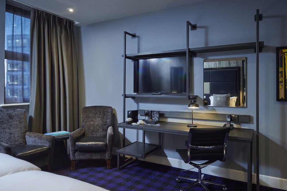 Club Twin Room - Photo 3