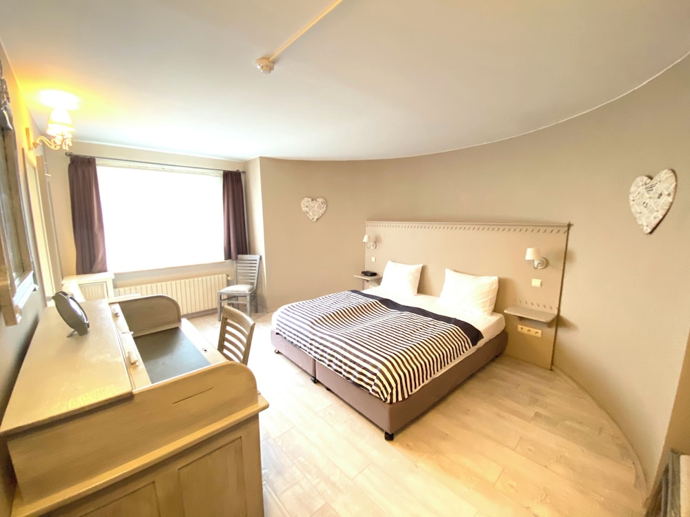 Standard Apartment, 2 Bedrooms photo 3