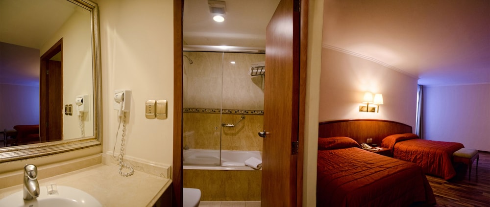 Standard Double Room - Photo 2