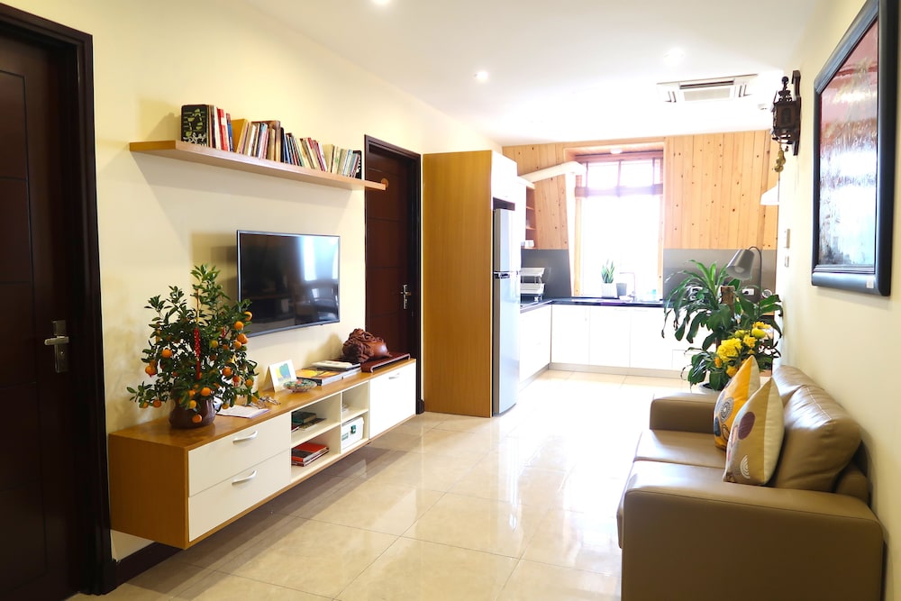 Luxury Apartment, 3 Bedrooms, Garden View, Garden Area