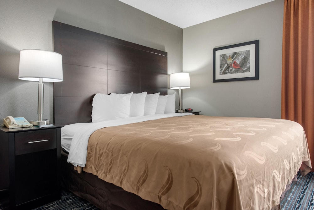 Suite, 1 King Bed with Sofa bed, Non Smoking - Photo 2