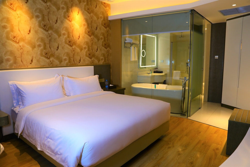 Suite (Mini) - Photo 4
