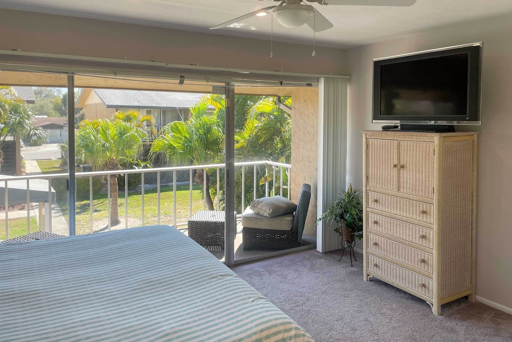 Apartment (2 Bedrooms)