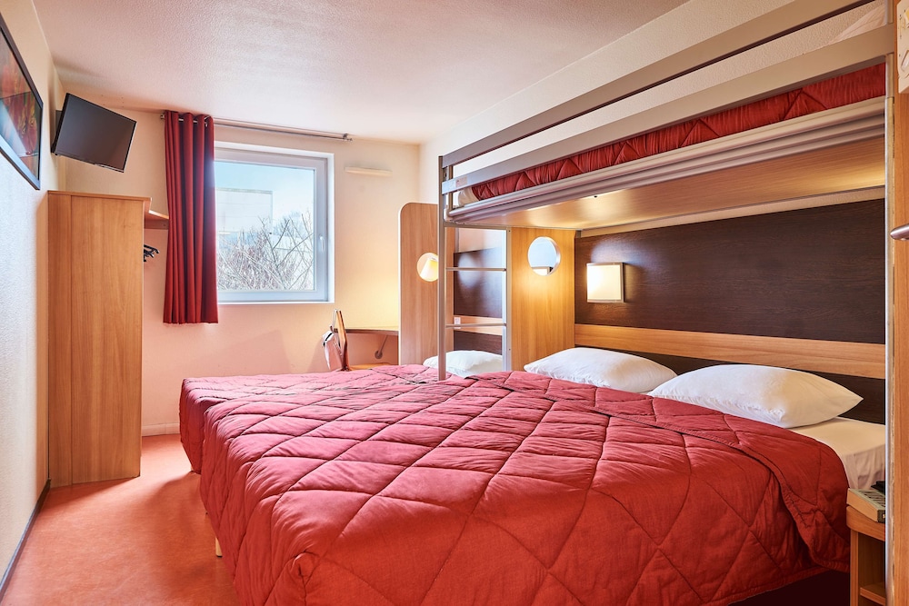 Standard Room, Multiple Beds photo 2