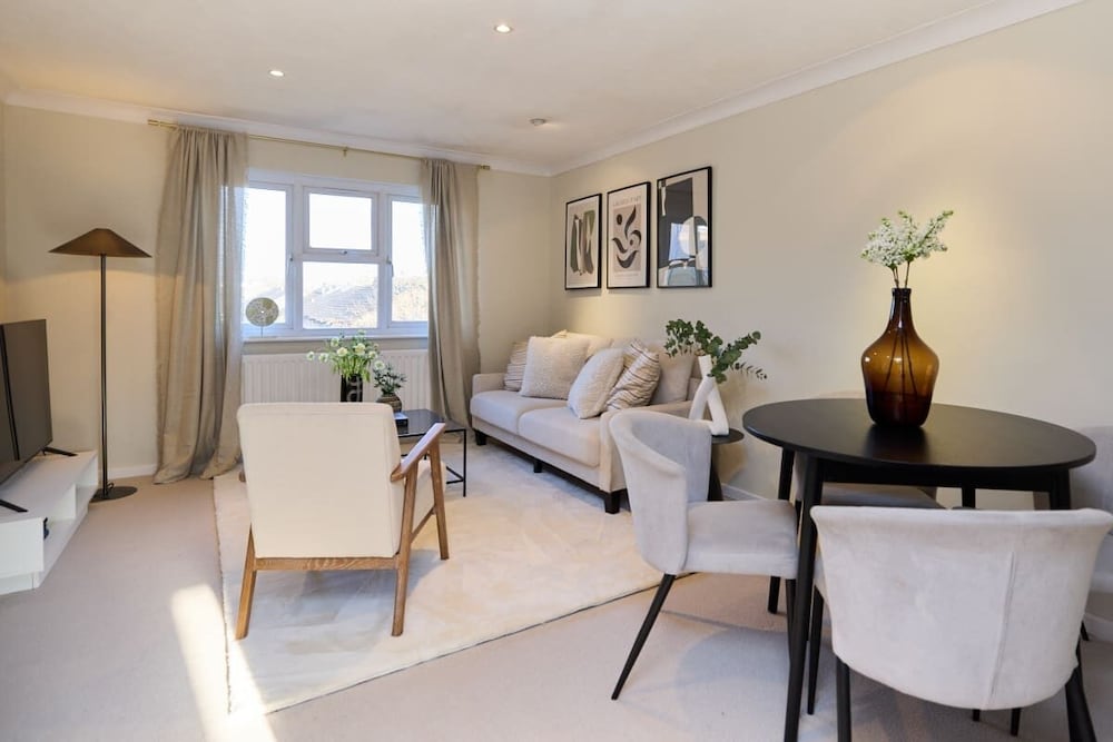 Apartment (2 Bedrooms)