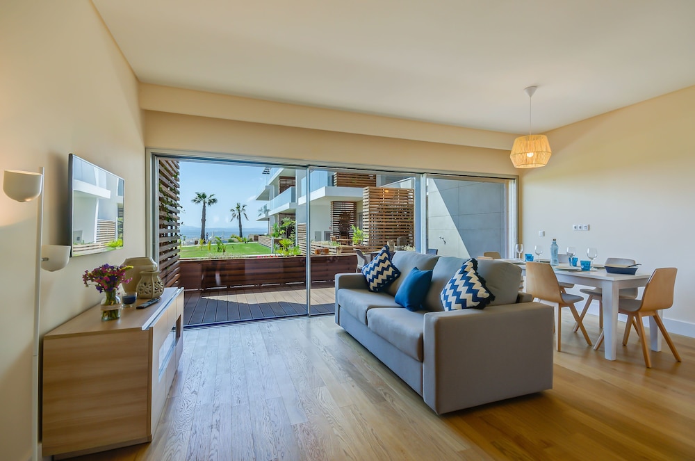 Premium Apartment, 3 Bedrooms, Terrace