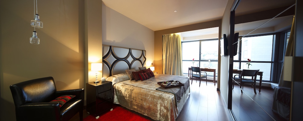Deluxe Double or Twin Room - Photo 3