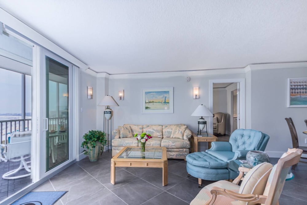 Condo (Crystal Sands Beach Elegance)