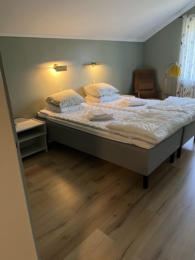 Comfort Double or Twin Room, Shared Bathroom (No pets allowed) photo 1
