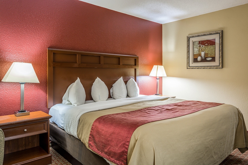 Superior Room, 1 King Bed, Non Smoking - Photo 3