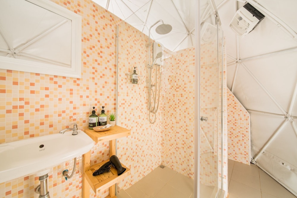 Glamping Dome - Photo 3