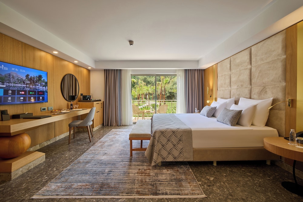 Standard Room, Multiple Beds photo 2