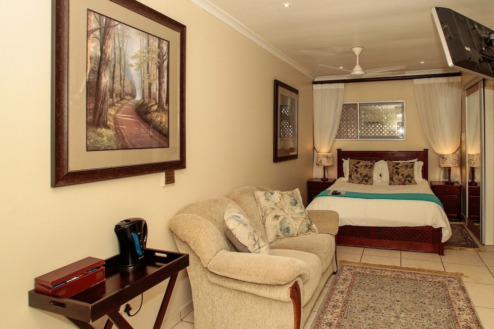 Budget Suite photo 1