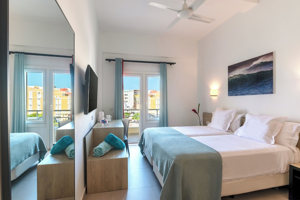 Deluxe Single Room, Balcony (Renovada)