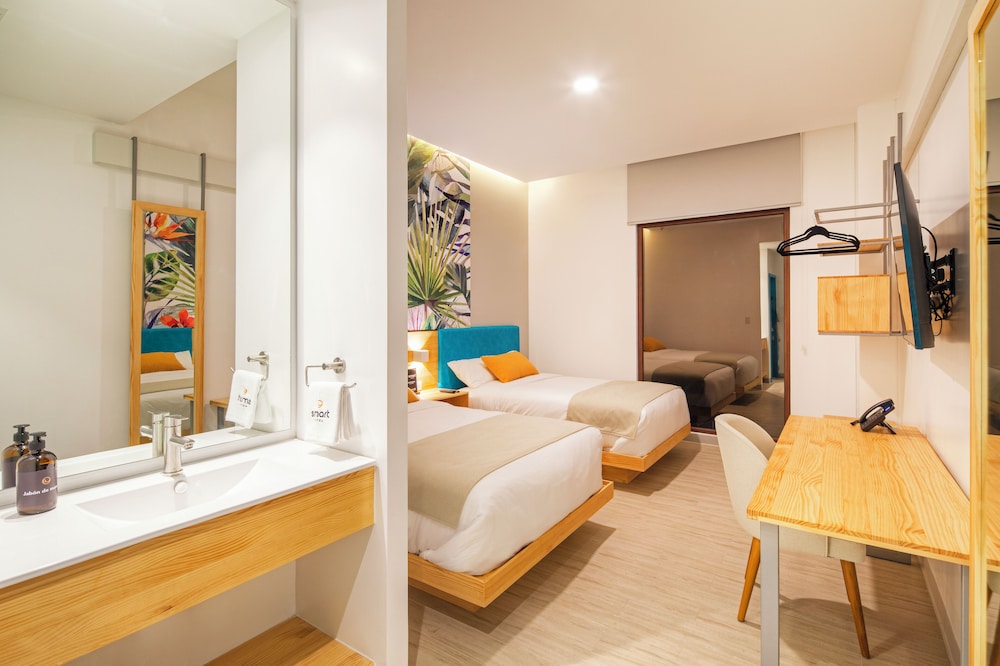 Standard Double Room, Valley View photo 2