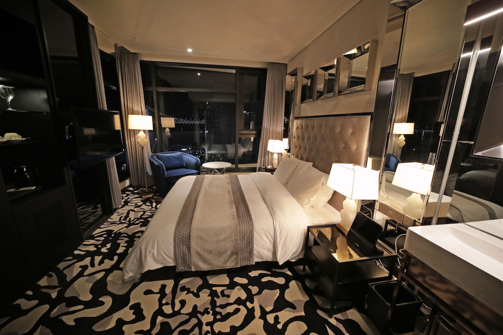 Platinum Room photo 1