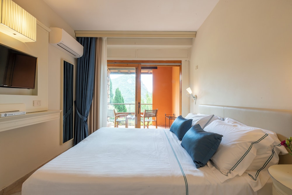 Classic Room, Partial Sea View - Photo 1