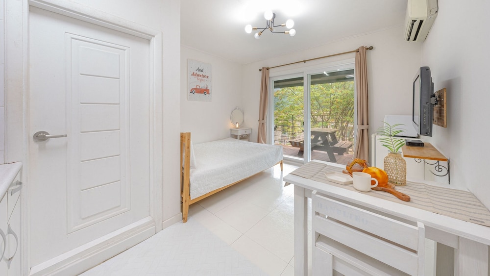 Basic Room, 1 Bedroom (geurinnae) - Photo 1