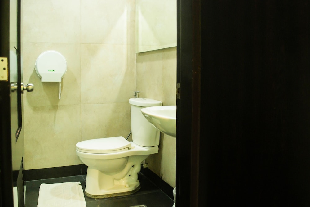 Standard Triple Room - Photo 4