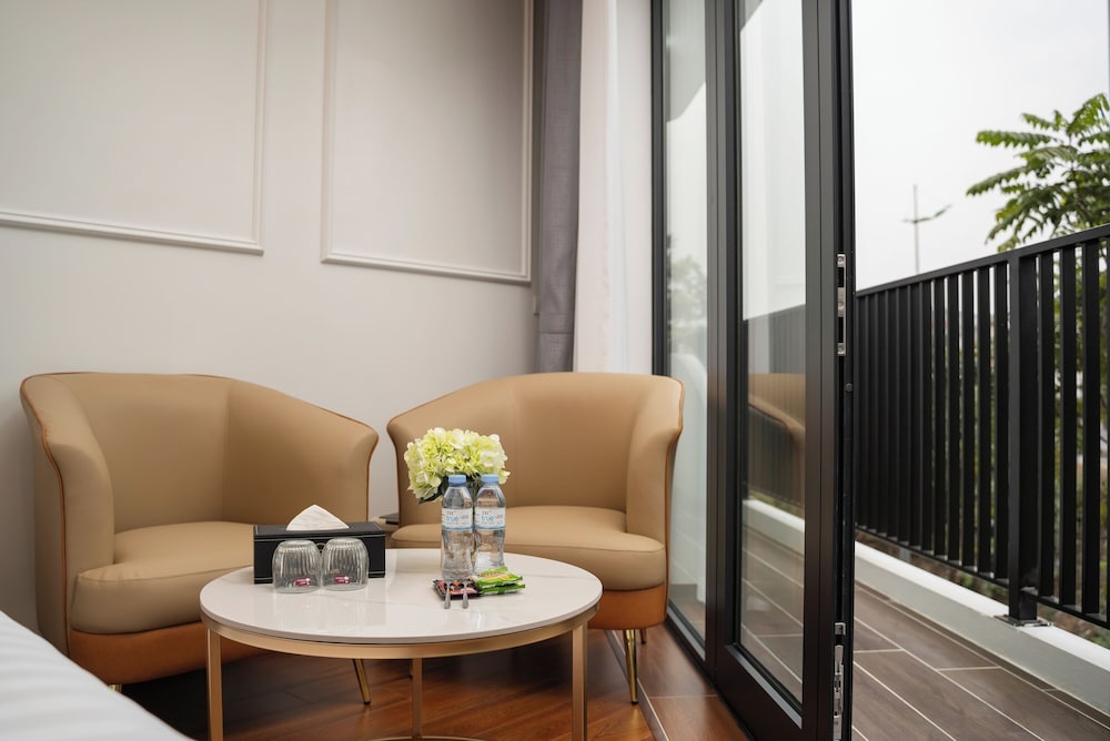 Basic Double Room, Balcony, City View