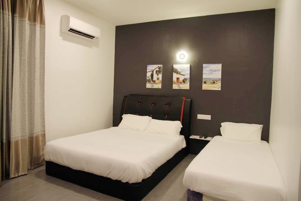Triple Room, Balcony photo 1