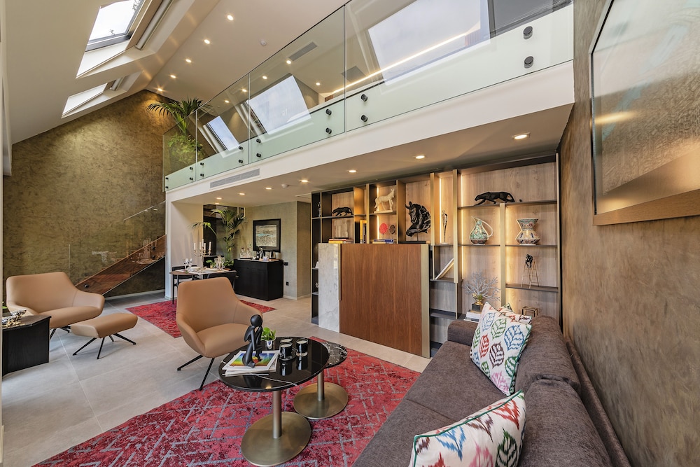 Presidential Loft Suite photo 1