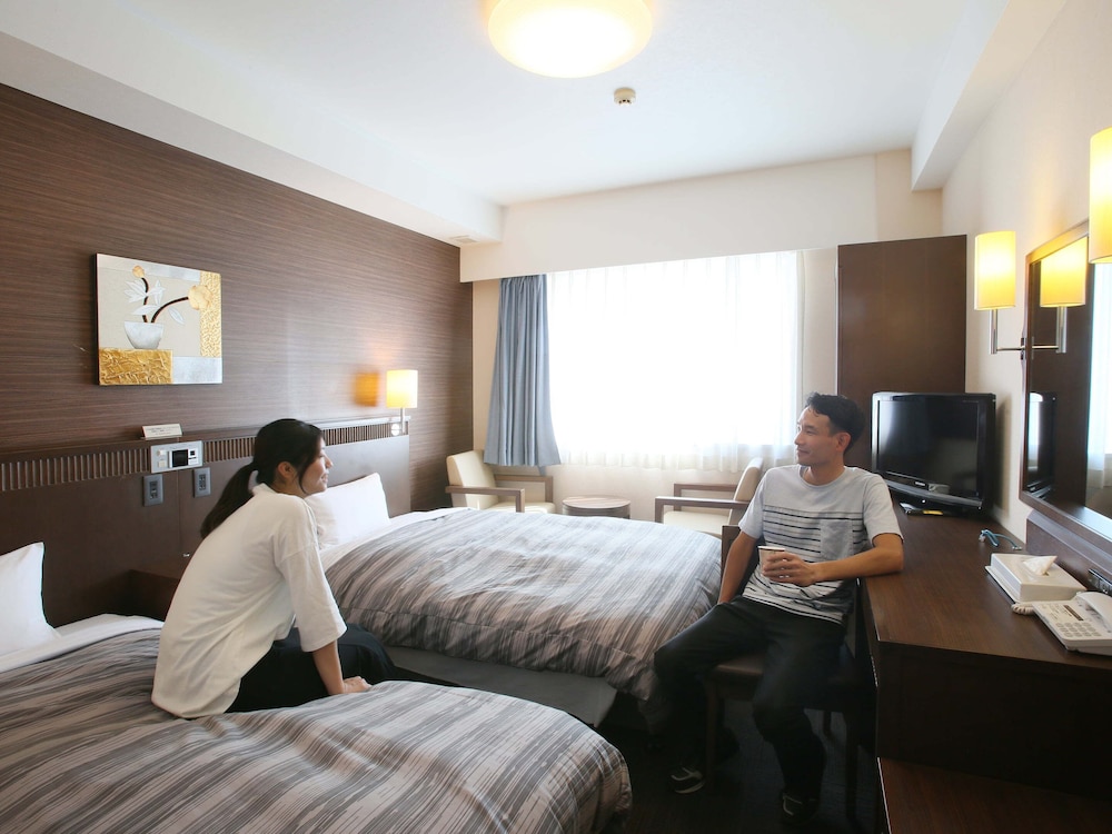 Superior Twin Room, Non Smoking - Photo 6