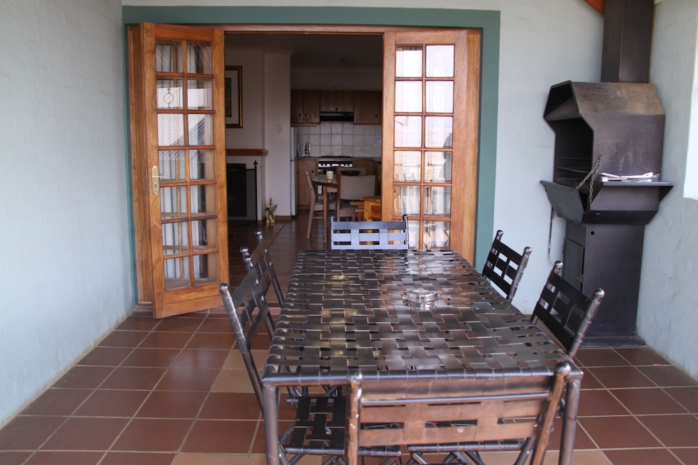 Self Catering apartment 2 guest photo 3