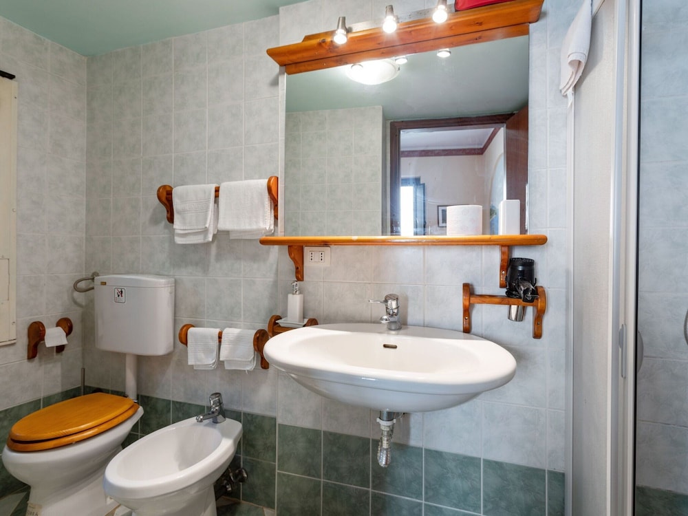 Villa photo 2