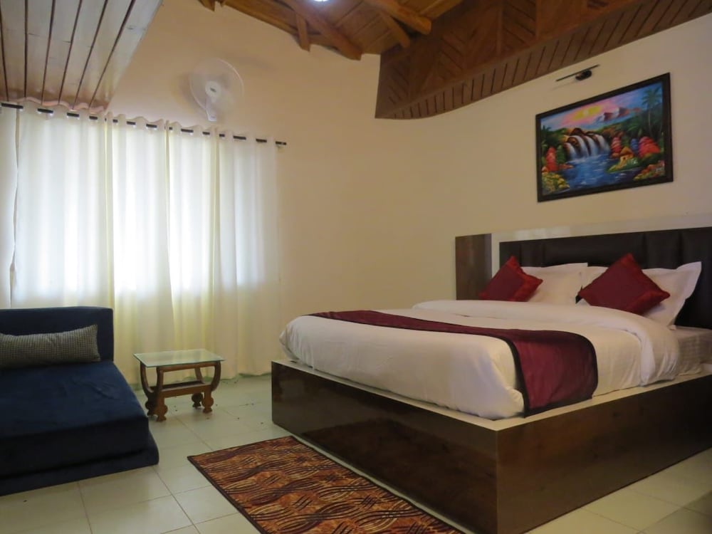 Basic Double Room, City View photo 1