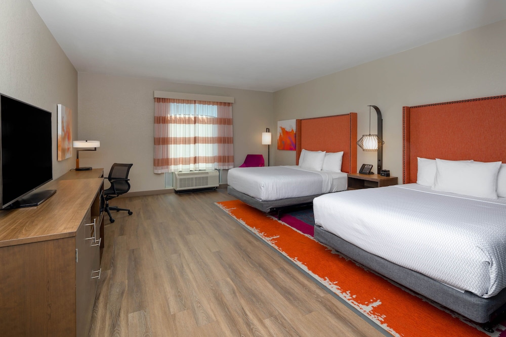 Room, 2 Queen Beds, Accessible, Non Smoking (Mobility) - Photo 1