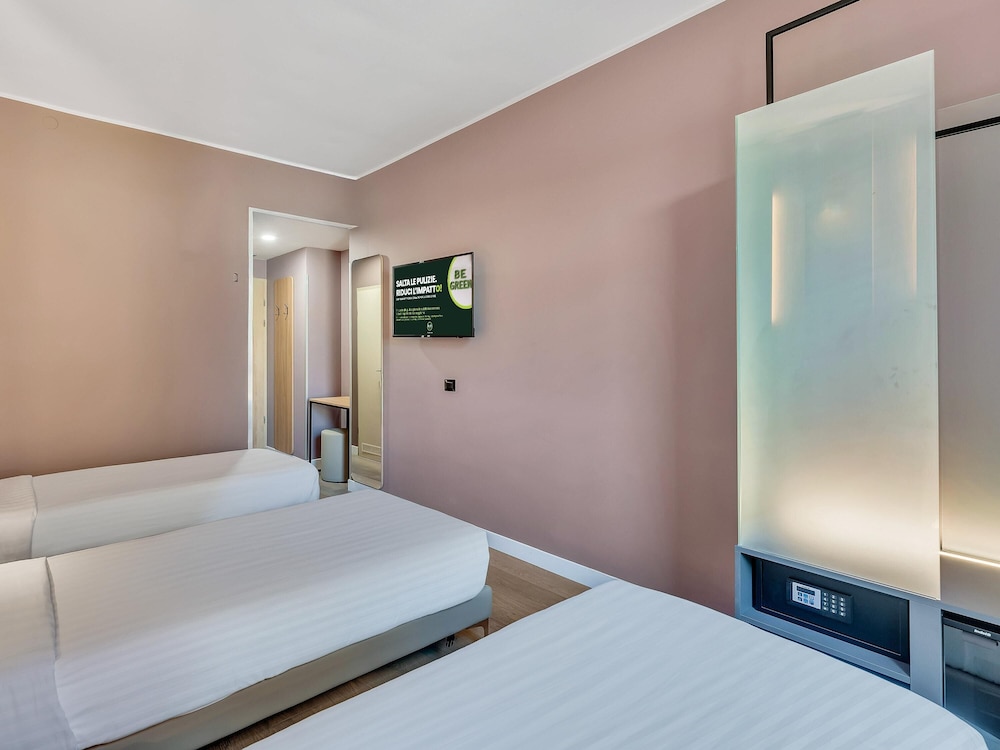 Triple Room, 3 Twin Beds, Non Smoking