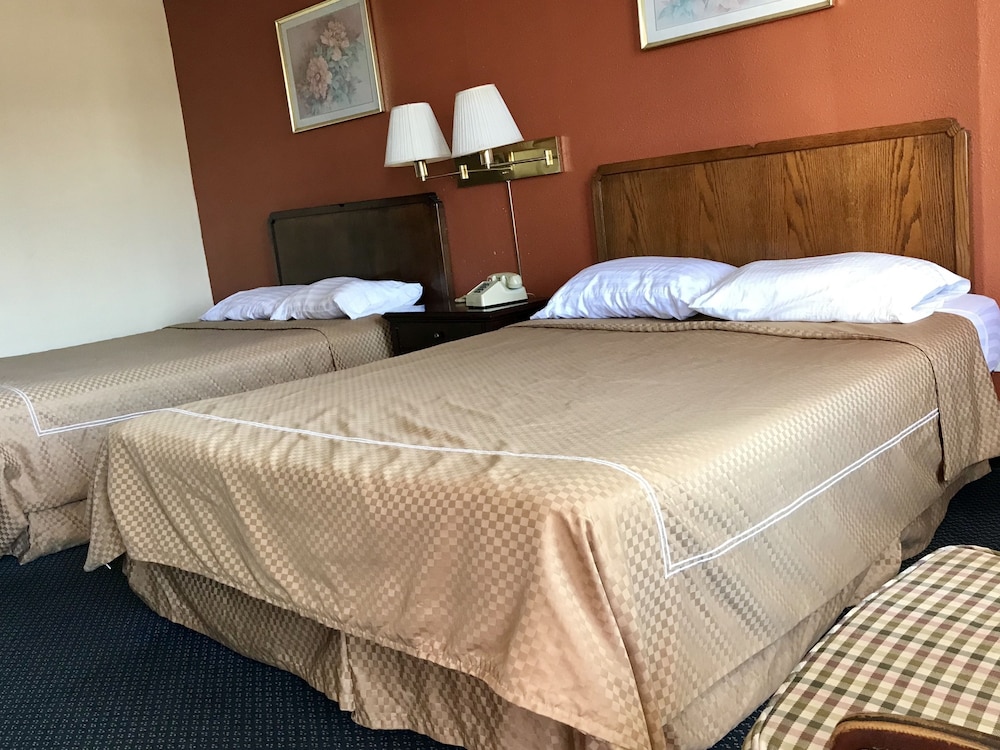 Double Room, 2 Queen Beds, Non Smoking photo 3