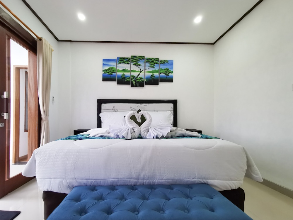 Villa photo 1