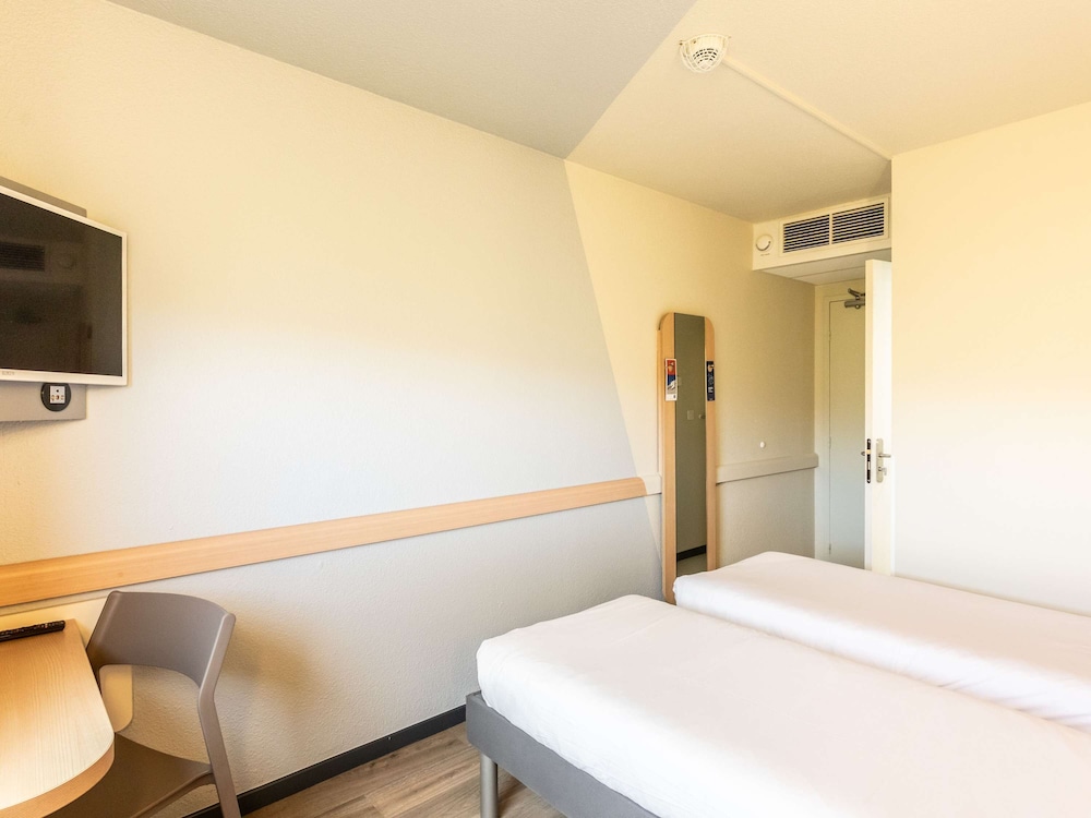 Twin Room, 2 Twin Beds photo 1