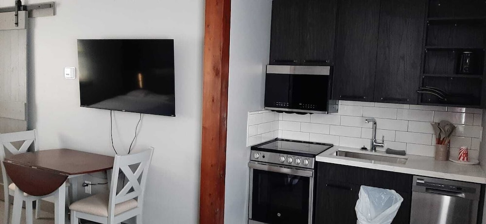 Deluxe Room, 2 Double Beds (with Kitchenette) photo 3