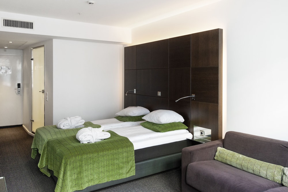 Junior Suite with lounge access - Photo 1