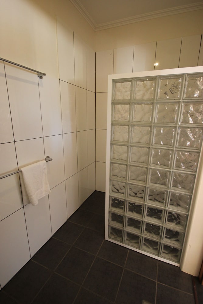 Family Apartment, 2 Bedrooms, Private Bathroom photo 3