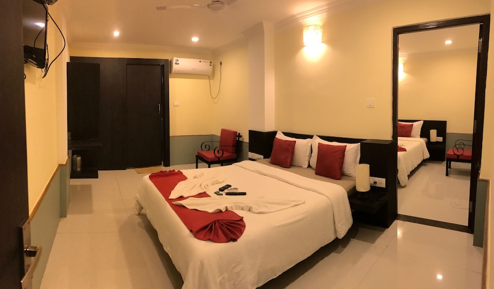 Family Quadruple Room, 2 Queen Beds