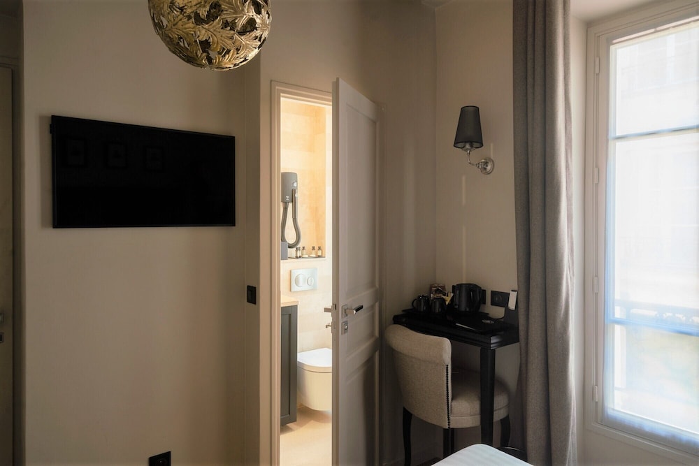 Standard Double Room photo 3