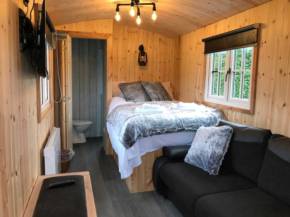 Family Shepherd Hut