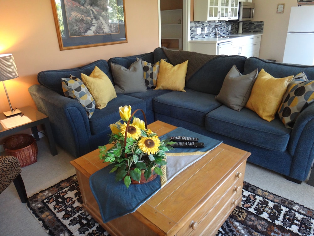 Premium Suite, 2 Bedrooms, Fireplace, Garden View photo 1