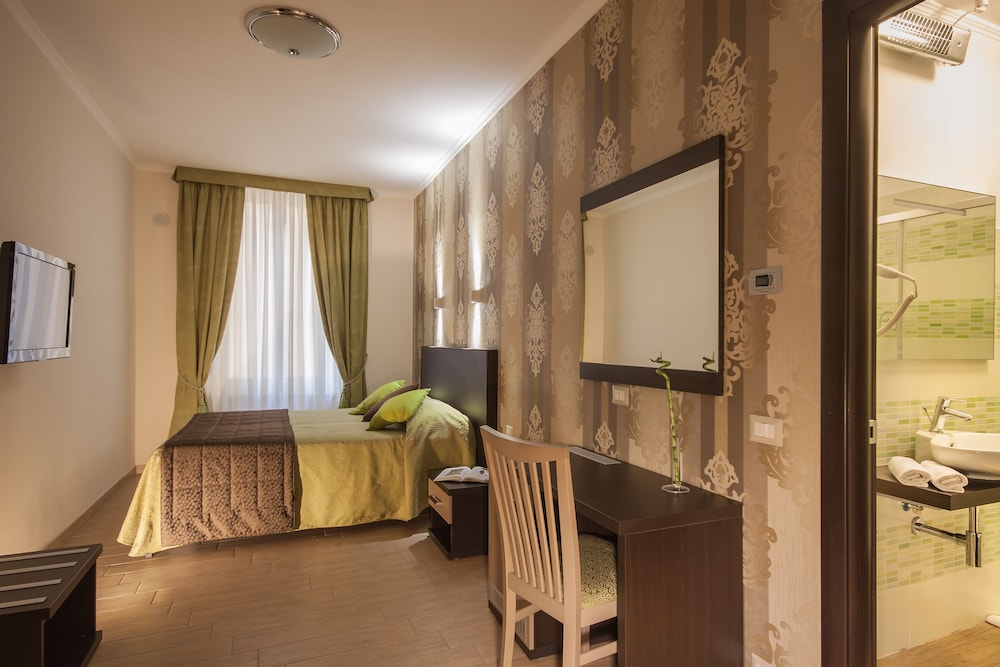 Quadruple Room photo 1